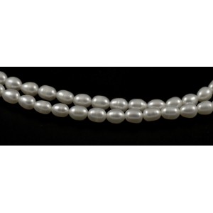 CULTURED FRESHWATER WHITE PEARLS RICE 5MM